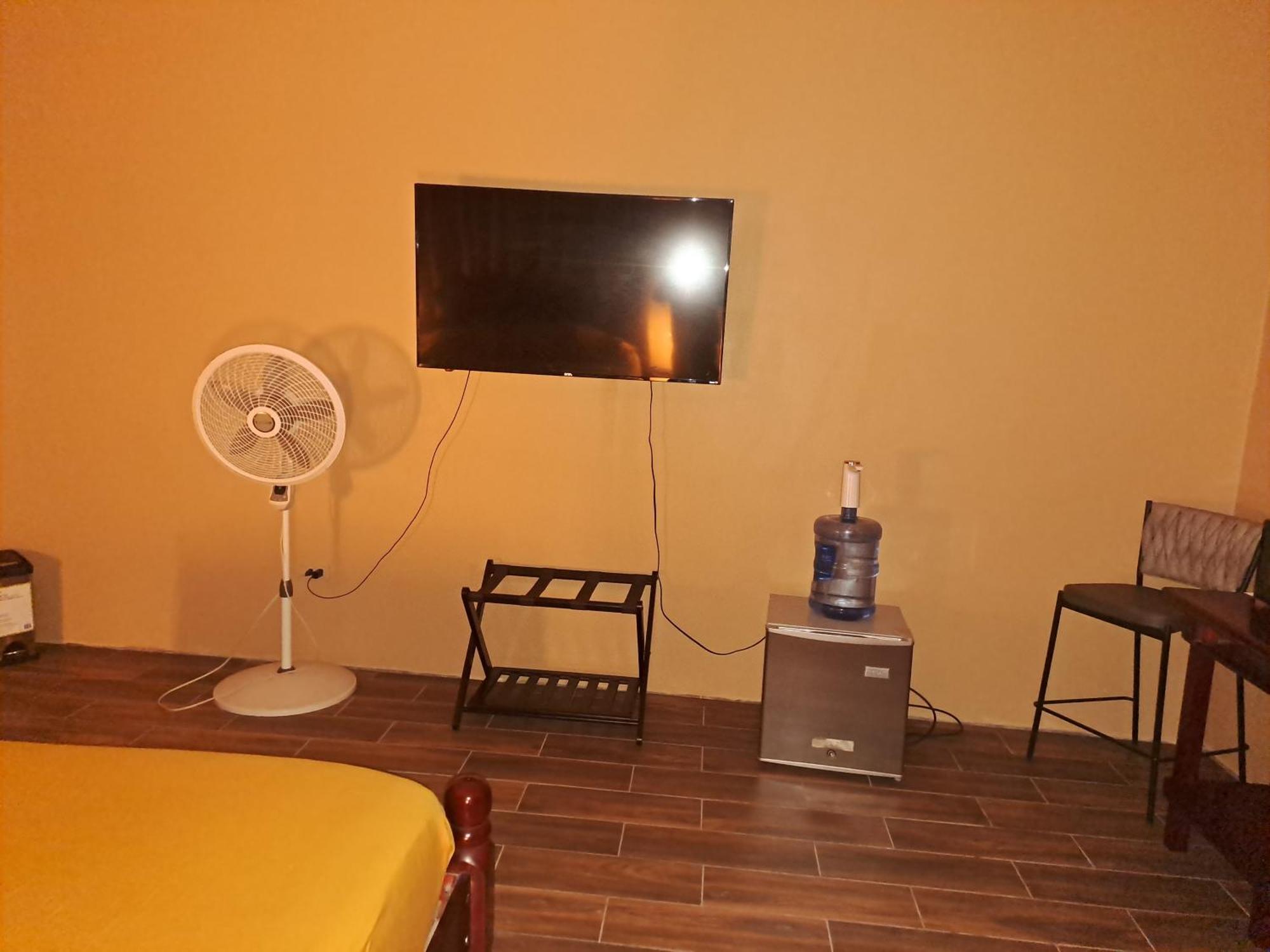 Banyan Rose Room 3 Orange Walk Buitenkant foto